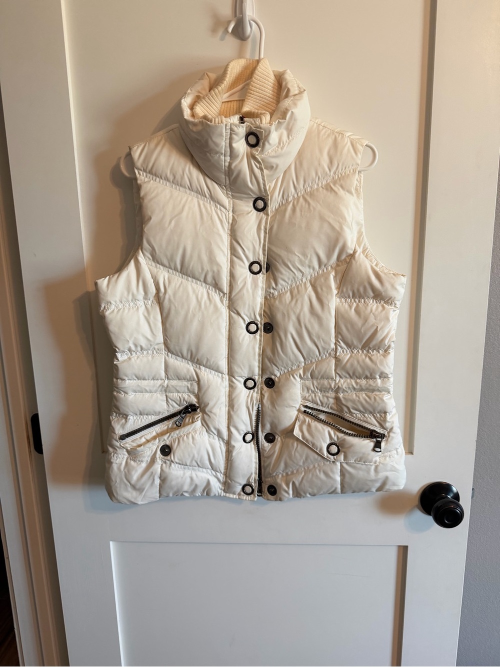 Sleeveless Quilted Puffer Vest - Cream